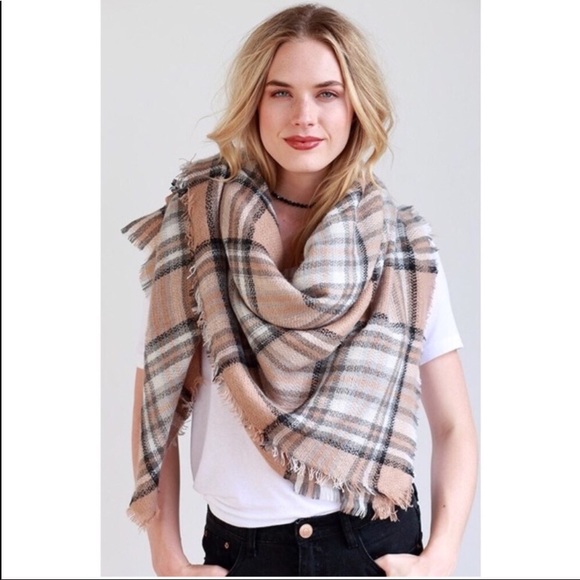 Classic Blanket Scarf - Picture 3 of 5